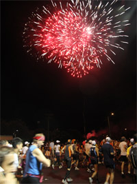 Honolulu Marathon - Start 5:00 Uhr mit Feuerwerk